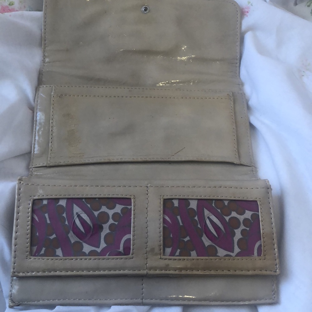 Guess Wallet - Picture 9 of 9